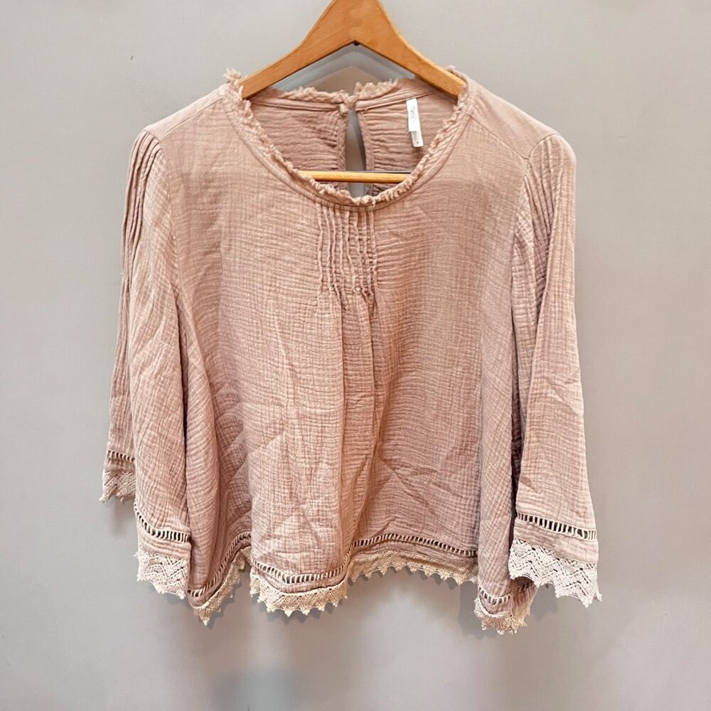 Rylee + Cru Beige Textured Cotton Top With Lace Trim Womens Size S